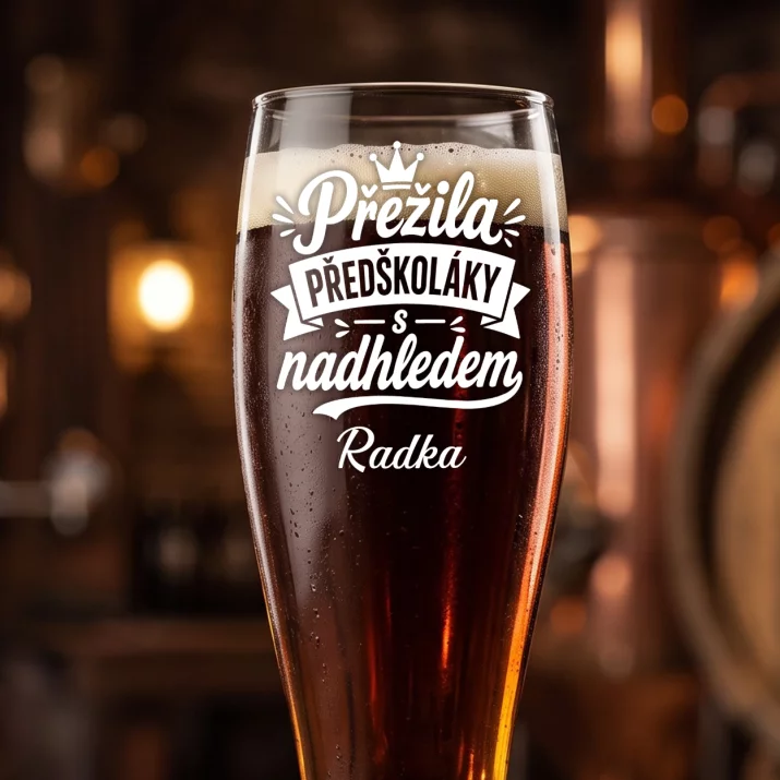 Sklenice Na Pivo S Gravírováním Na Konec Předškolní Třídy Dárek Pro Ženu: Přežila Předškoláky S