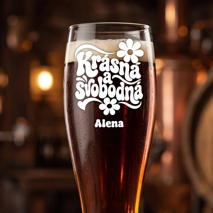 Sklenice Na Pivo S Gravírováním K 21 Narozeninám Dárek Pro 20Letou Ženu : Krásná A Svobodná Sklenice Na Pivo S Gravírováním K 21 Narozeninám Dárek Pro 20Letou Ženu : Krásná A Svobodná