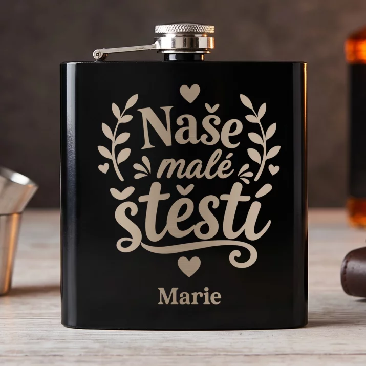 Placatka S Gravírováním Pro Miminko K Narození Dárek Pro Ženu: Naše Malé Štěstí Placatka S Gravírováním Pro Miminko K Narození Dárek Pro Ženu: Naše Malé Štěstí