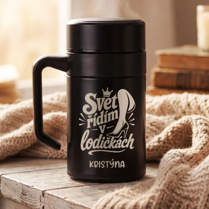 Termohrnek S Uchem 400 Ml Pro Ni Dárek K Valentýnu Pro Ženu: Svět Řídím V Lodičkách