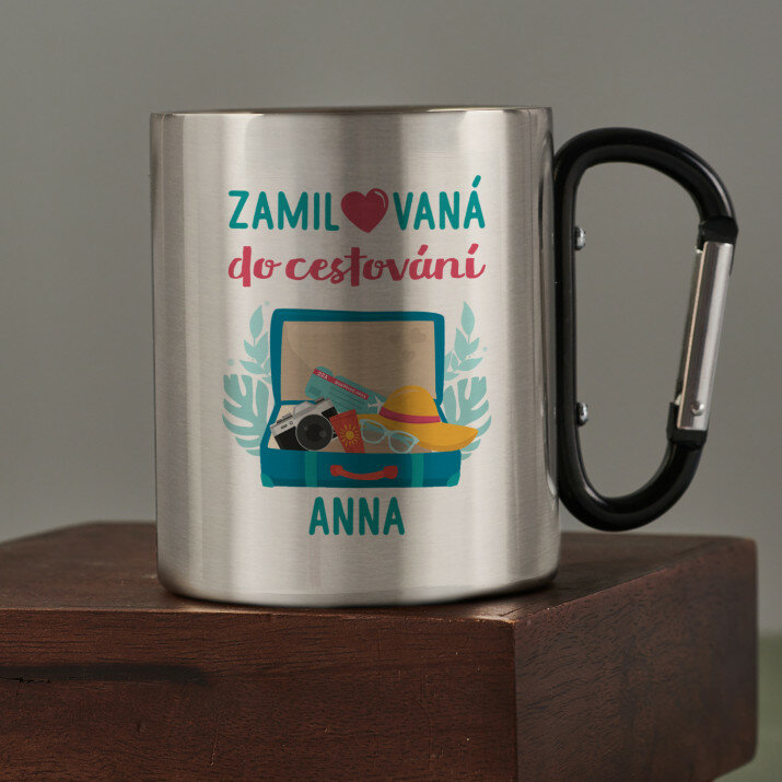 Zamilovaná do cestování - Ocelový hrnek s karabinou