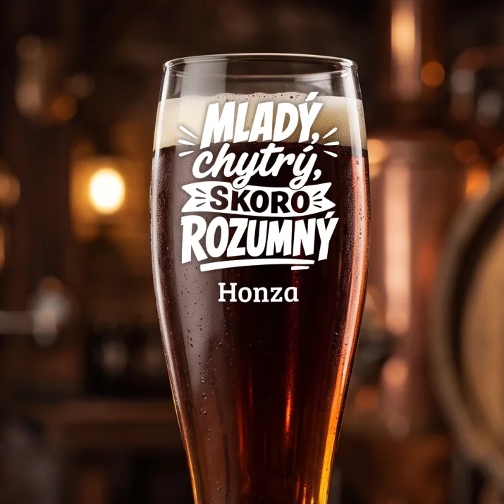 Sklenice Na Pivo S Gravírováním K 55 Narozeninám Dárek Pro 55Letého Muže : Mladý, Chytrý, Skoro Sklenice Na Pivo S Gravírováním K 55 Narozeninám Dárek Pro 55Letého Muže : Mladý, Chytrý, Skoro