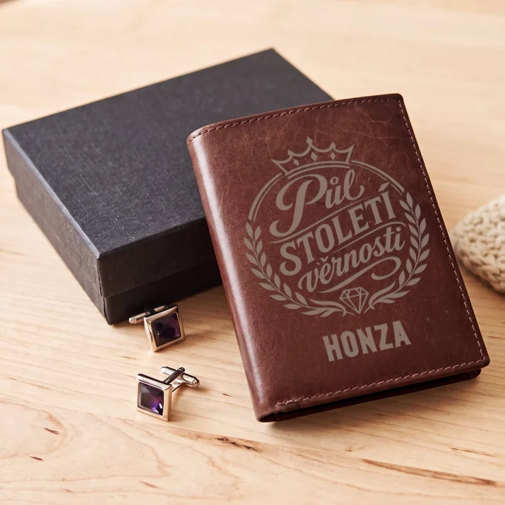 Personalizovaná Kožená Peněženka K 50 Výročí Svatby Dárek Pro Muže: Půl Století Věrnosti Personalizovaná Kožená Peněženka K 50 Výročí Svatby Dárek Pro Muže: Půl Století Věrnosti