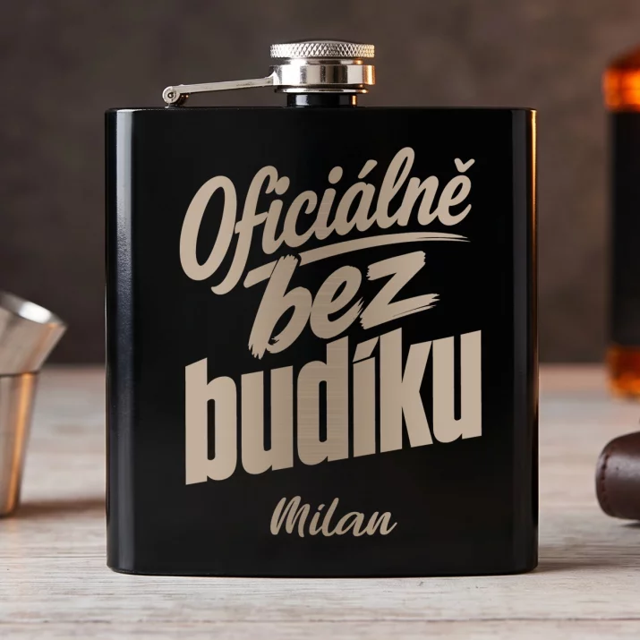 Placatka S Gravírováním Při Odchodu Z Práce Dárek Pro Muže: Oficiálně Bez Budíku Placatka S Gravírováním Při Odchodu Z Práce Dárek Pro Muže: Oficiálně Bez Budíku
