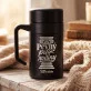 Termohrnek S Uchem 400 Ml K 15 Výročí Svatby Dárek Pro Muže: Pevný Pilíř Rodiny Termohrnek S Uchem 400 Ml K 15 Výročí Svatby Dárek Pro Muže: Pevný Pilíř Rodiny