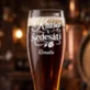 Sklenice Na Pivo S Gravírováním K 60 Dárek K 60 Narozeninám Pro Ženu: Krása V Šedesáti Sklenice Na Pivo S Gravírováním K 60 Dárek K 60 Narozeninám Pro Ženu: Krása V Šedesáti
