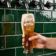 Sklenice Na Pivo S Gravírováním Pro 35Letou Ženu Dárek K 35 Narozeninám Pro Ženu: Třicet Pět A Pořád V