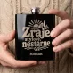 Placatka S Gravírováním Pro Zralého Muže Dárek Pro Muže: Zraje Stylově, Nestárne Placatka S Gravírováním Pro Zralého Muže Dárek Pro Muže: Zraje Stylově, Nestárne