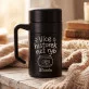 Termohrnek S Uchem 400 Ml Pro Milovníka Rybaření Dárek Pro Muže: Více Historek Než Ryb Termohrnek S Uchem 400 Ml Pro Milovníka Rybaření Dárek Pro Muže: Více Historek Než Ryb