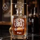 Personalizovaná Karafa Na Whisky Pro 80Letého Muže Dárek K 80 Narozeninám Pro Muže: Legenda Už Osmdesát Let Personalizovaná Karafa Na Whisky Pro 80Letého Muže Dárek K 80 Narozeninám Pro Muže: Legenda Už Osmdesát Let