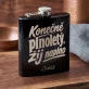 Placatka S Gravírováním Pro 21Letého Muže Dárek K 20 Narozeninám Pro Muže: Konečně Plnoletý, Žij Placatka S Gravírováním Pro 21Letého Muže Dárek K 20 Narozeninám Pro Muže: Konečně Plnoletý, Žij