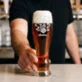 Sklenice Na Pivo S Gravírováním K 20 Výročí Svatby Dárek Pro Ženu: Navždy Tvá Sklenice Na Pivo S Gravírováním K 20 Výročí Svatby Dárek Pro Ženu: Navždy Tvá