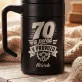 Termohrnek S Uchem 400 Ml K 70 Narozeninám Dárek Pro 70Letého Muže : 70 A Pořád V Provozu Termohrnek S Uchem 400 Ml K 70 Narozeninám Dárek Pro 70Letého Muže : 70 A Pořád V Provozu
