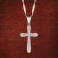 První svaté přijímání - Křížek s diamanty: Stříbrný medailon s řetízkem