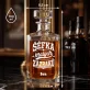 Personalizovaná Karafa Na Whisky Pro Paní Učitelku Ze Školky Dárek Pro Ženu: Šéfka Malých Zázraků Personalizovaná Karafa Na Whisky Pro Paní Učitelku Ze Školky Dárek Pro Ženu: Šéfka Malých Zázraků