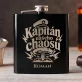 Placatka S Gravírováním K 45 Výročí Svatby Dárek K Valentýnu Pro Muže: Kapitán Našeho Chaosu Placatka S Gravírováním K 45 Výročí Svatby Dárek K Valentýnu Pro Muže: Kapitán Našeho Chaosu