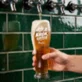 Sklenice Na Pivo S Gravírováním Pro Běžce Dárek Pro Muže: Vždy O Krok Vpřed Sklenice Na Pivo S Gravírováním Pro Běžce Dárek Pro Muže: Vždy O Krok Vpřed