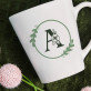 Monogram v kruhu květiny - Hrnek s potiskem