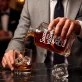 Personalizovaná Karafa Na Whisky Pro Souseda Dárek Pro Muže: Soused, Který Všechno