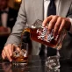 Personalizovaná Karafa Na Whisky K 25 Letům Manželství Dárek Pro Muže: Mistr Svého Řemesla Personalizovaná Karafa Na Whisky K 25 Letům Manželství Dárek Pro Muže: Mistr Svého Řemesla
