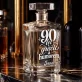 Karafa Na Vodku S Gravírováním Pro 90Letou Ženu Dárek K 90 Narozeninám Pro Ženu: 90 Let S Grácií A Humorem