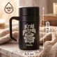 Termohrnek S Uchem 400 Ml Pro Chlapa Dárek Pro Muže: Král Pohodlí Termohrnek S Uchem 400 Ml Pro Chlapa Dárek Pro Muže: Král Pohodlí