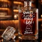 Personalizovaná Karafa Na Whisky Pro Těhotnou Ženu Dárek Ke Dni Matek Pro Ženu: Uvnitř Roste Malý Šéf
