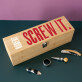 Screw it - Dřevěná krabička na víno s příslušenstvím