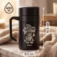 Termohrnek S Uchem 400 Ml Pod Stromeček Dárek Pro Ženu: Ta, Která Má Vždy Pravdu Termohrnek S Uchem 400 Ml Pod Stromeček Dárek Pro Ženu: Ta, Která Má Vždy Pravdu