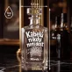 Karafa Na Vodku S Gravírováním Pro Milovníka Gadgetů Dárek Pro Muže: Kabelů Nikdy Není Dost