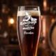 Sklenice Na Pivo S Gravírováním Pro Pečovatelku Z Jeslí Dárek Pro Ženu: Katastrofy Máš V Malíčku Sklenice Na Pivo S Gravírováním Pro Pečovatelku Z Jeslí Dárek Pro Ženu: Katastrofy Máš V Malíčku