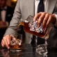 Personalizovaná Karafa Na Whisky Pro Běžkyni Dárek Pro Ženu: Běhám Pro Dort Personalizovaná Karafa Na Whisky Pro Běžkyni Dárek Pro Ženu: Běhám Pro Dort