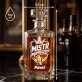 Personalizovaná Karafa Na Whisky Pro Muže Dárek Pro Muže: Mistr Improvizace Personalizovaná Karafa Na Whisky Pro Muže Dárek Pro Muže: Mistr Improvizace
