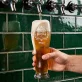 Sklenice Na Pivo S Gravírováním Pro Tatínka Dárek Ke Dni Otců Pro Muže: Mistr Drobných Zázraků Sklenice Na Pivo S Gravírováním Pro Tatínka Dárek Ke Dni Otců Pro Muže: Mistr Drobných Zázraků
