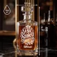 Personalizovaná Karafa Na Whisky Pro 50Letého Muže Dárek K 50 Narozeninám Pro Muže: Půl Století Zkušeností Personalizovaná Karafa Na Whisky Pro 50Letého Muže Dárek K 50 Narozeninám Pro Muže: Půl Století Zkušeností