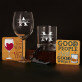 Dárková sada pro zamilované se sklenicí na víno a sklenicí na whisky