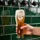 Sklenice Na Pivo S Gravírováním Pro Milovníka Dobré Kávy Dárek Pro Muže: Než Promluvím, Dej Mi Sklenice Na Pivo S Gravírováním Pro Milovníka Dobré Kávy Dárek Pro Muže: Než Promluvím, Dej Mi